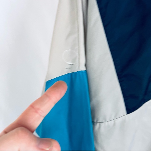 Vintage Adidas Pullover – Size XL - Picture 6 of 9